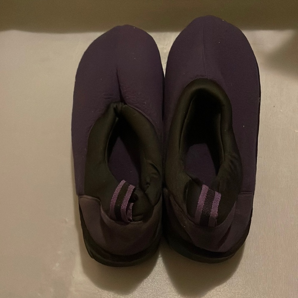 Brand new Purple outside slippers